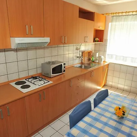 Apartment 16846b Sutivan