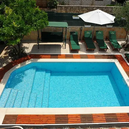 16846b Apartment