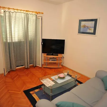 16846b Apartment Sutivan